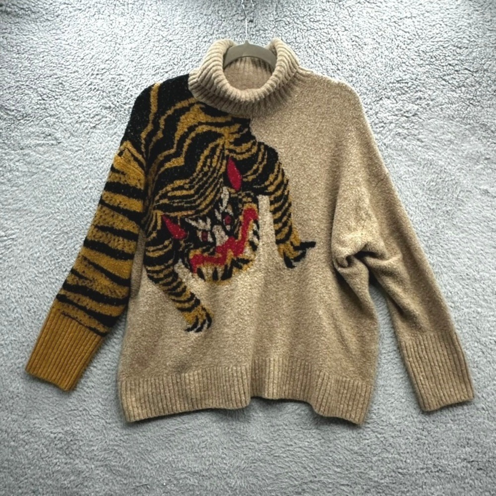 H&M Women's Medium Tiger Graphic Turtleneck Sweater Beige Wool Blend Oversized